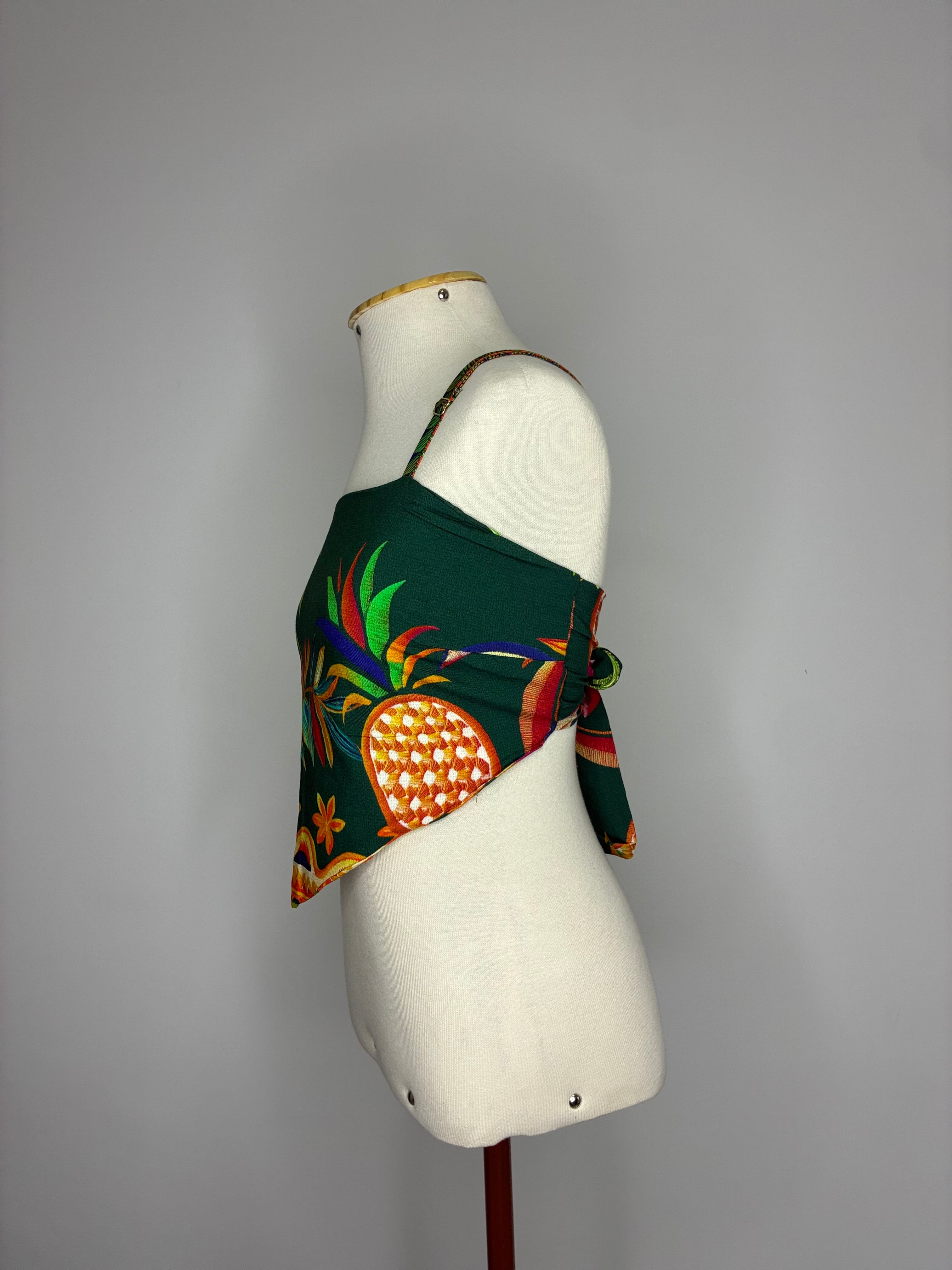 Top Cropped Tropical Dandara